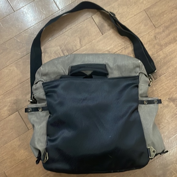 Petunia Pickle Bottom diaper bag - Picture 5 of 10